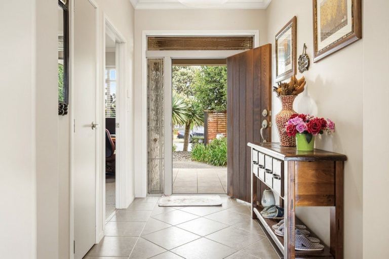 Photo of property in 557 Gloucester Road, Papamoa Beach, Papamoa, 3118