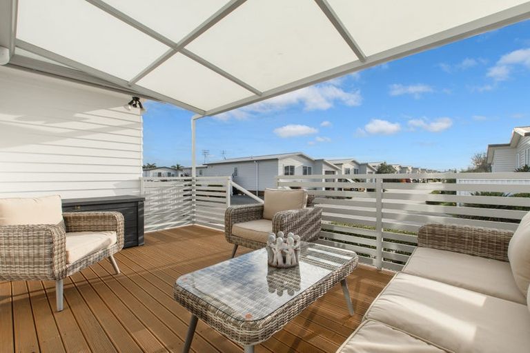 Photo of property in 11 Kamahi Crescent, Papamoa Beach, Papamoa, 3118