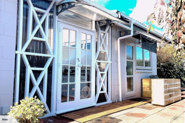 Photo of property in 5 Holly Way, Sunnyhills, Auckland, 2010