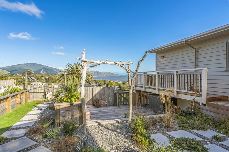 Photo of property in 75 The Esplanade, Raumati South, Paraparaumu, 5032