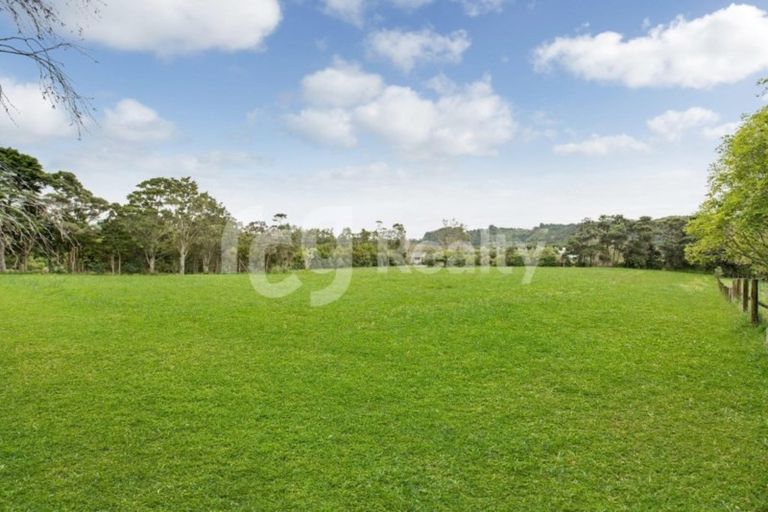 Photo of property in 11 Meryl Avenue, Kumeu, 0891