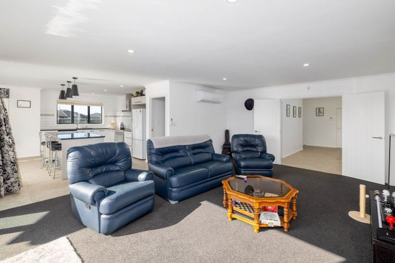 Photo of property in 2 Hickmott Street, Rangiora, 7400