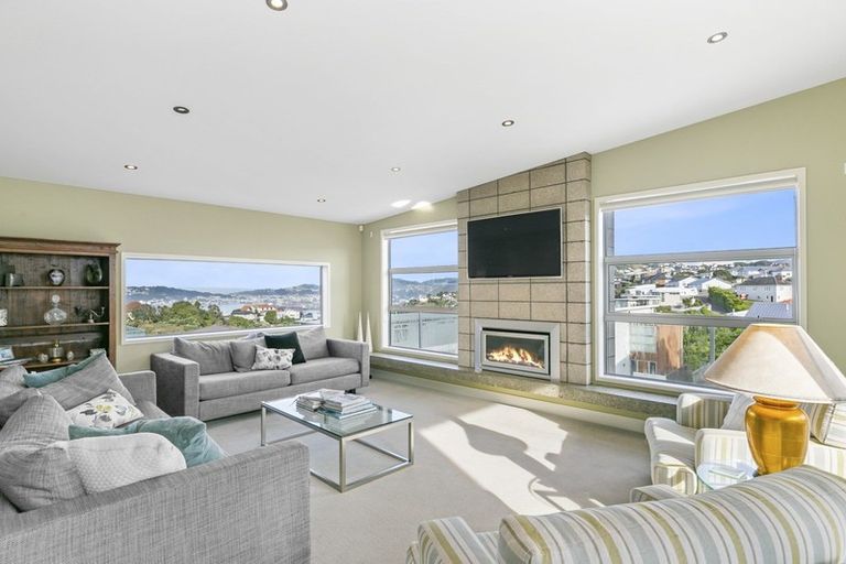 Photo of property in 7 Lakshmi Place, Khandallah, Wellington, 6035