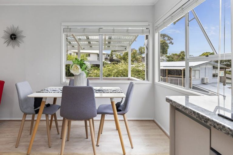 Photo of property in 7 Talmar Place, Massey, Auckland, 0614