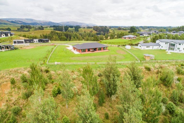 Photo of property in 117 Kingsdale Park Drive, Aokautere, Palmerston North, 4471