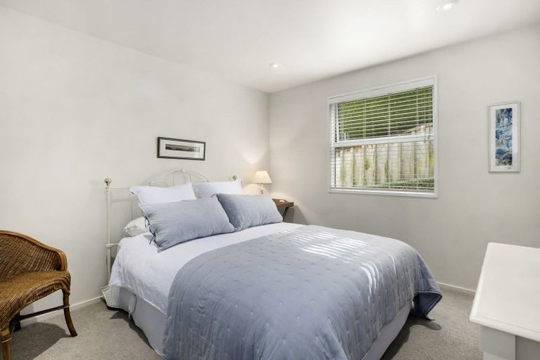 Photo of property in 34 Marine Parade, Macandrew Bay, Dunedin, 9014