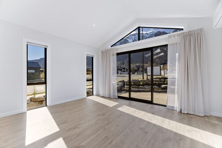 Photo of property in 87 Jack Hanley Drive, Jacks Point, Queenstown, 9371