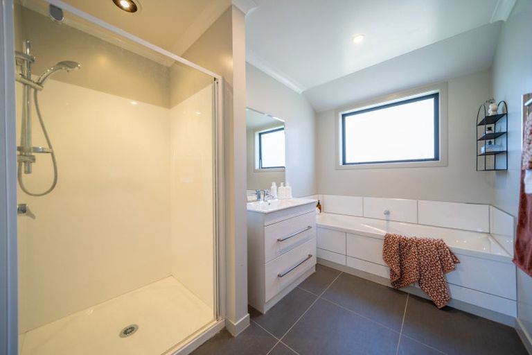 Photo of property in 25 Vancouver Place, Te Anau, 9600