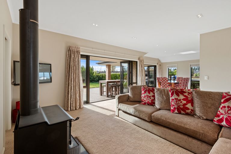 Photo of property in 25 Lancashire Lane, West Melton, 7618