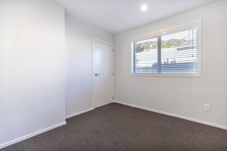 Photo of property in 41b Collins Avenue, Tawa, Wellington, 5028