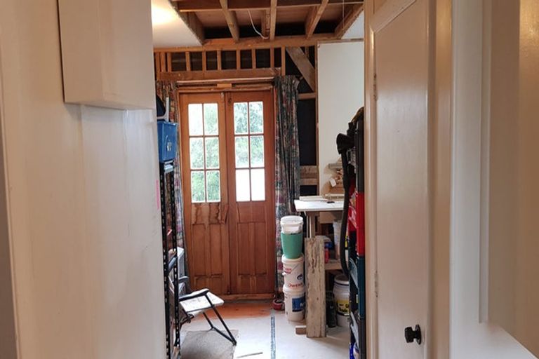 Photo of property in 20-22 Sievers Grove, Cannons Creek, Porirua, 5024