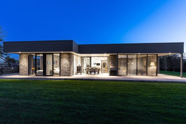 Photo of property in 18 Lee Street, Blenheim, 7201