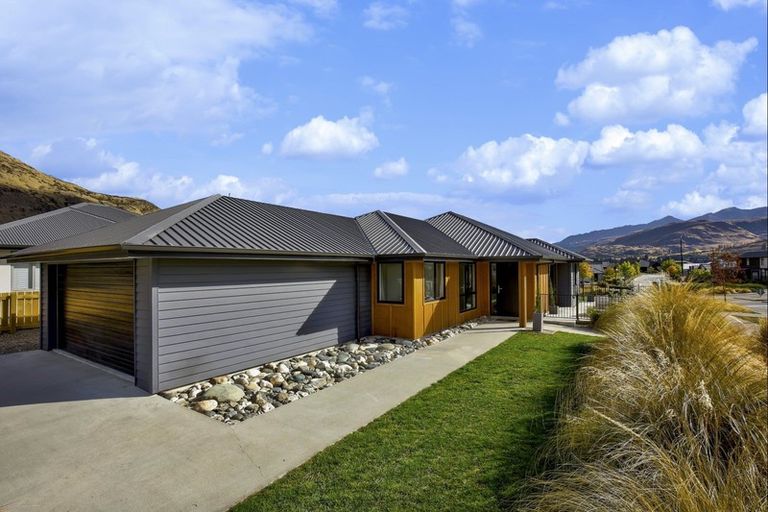 Photo of property in 4 Jones Avenue, Lower Shotover, Queenstown, 9304