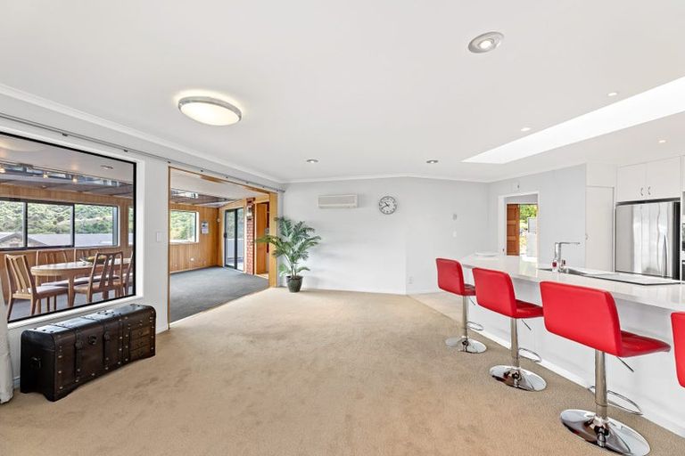Photo of property in 10 Moana Heights, Waikawa, Picton, 7220