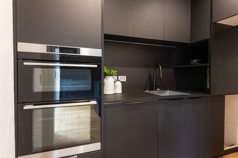 Photo of property in 9 Willowbrook Place, Fendalton, Christchurch, 8052