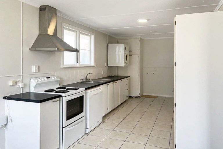 Photo of property in 29 Seddon Crescent, Marewa, Napier, 4110