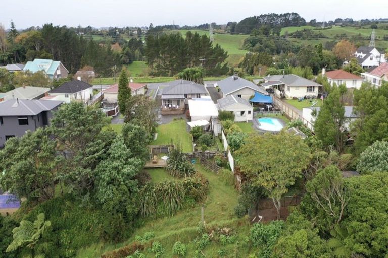 Photo of property in 446 Carrington Street, Upper Vogeltown, New Plymouth, 4310
