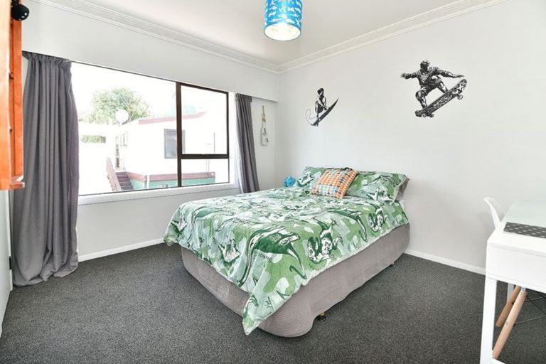 Photo of property in 8 Sunrise Boulevard, Snells Beach, 0920