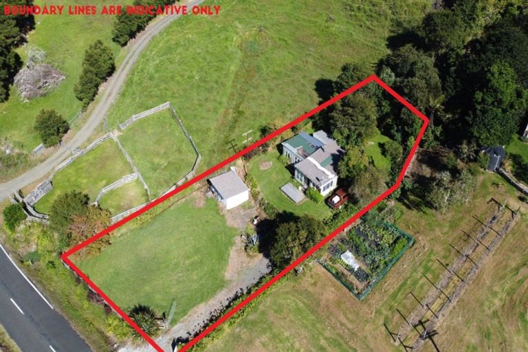 Photo of property in 1021 Te Waitere Road, Taharoa, 3988