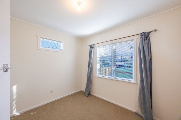 Photo of property in 11 Fleming Crescent, Maraenui, Napier, 4110