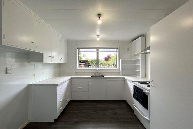 Photo of property in 44 Avenue Road, Greenmeadows, Napier, 4112