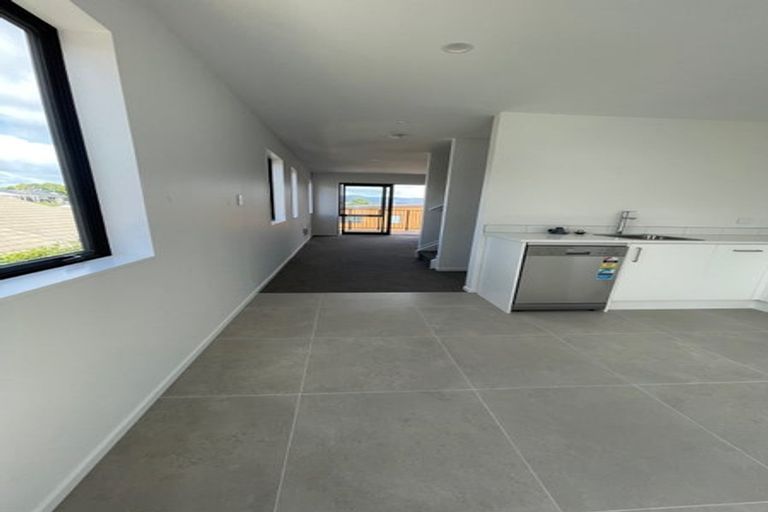 Photo of property in 26 Raupeti Lane, Henderson, Auckland, 0612