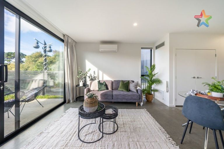 Photo of property in 35 Te Ara O Paetutu, Petone, Lower Hutt, 5012