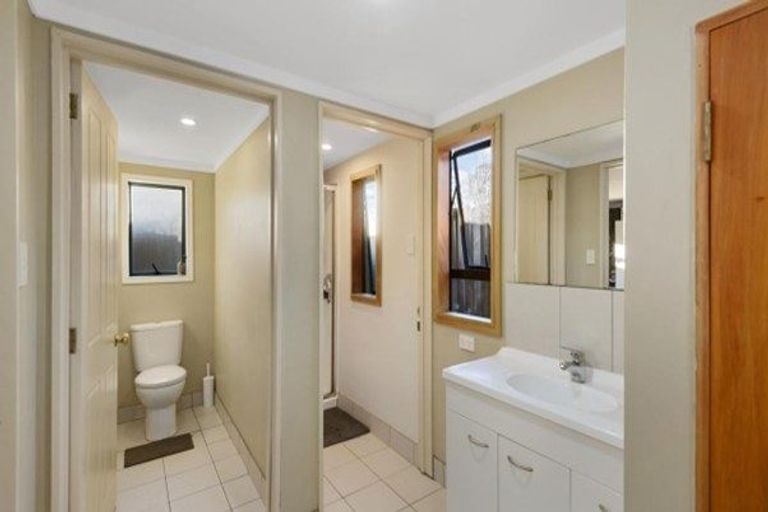 Photo of property in 31 Balrudry Street, Avonhead, Christchurch, 8042