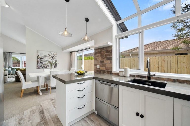 Photo of property in 19b Ben Nevis Place, Northpark, Auckland, 2013