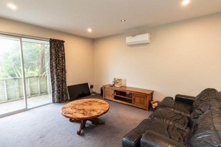 Photo of property in 1/18 Montgomery Avenue, Karori, Wellington, 6012