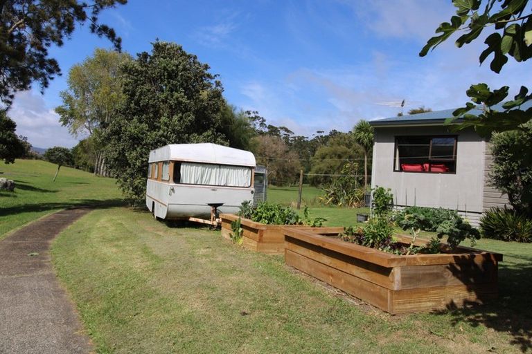 Photo of property in 116 Pinewood Court, Matarangi, Whitianga, 3592