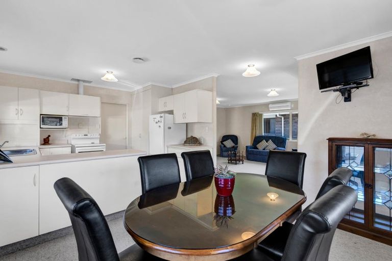 Photo of property in 1/16 Sandel Rise, Merrilands, New Plymouth, 4312