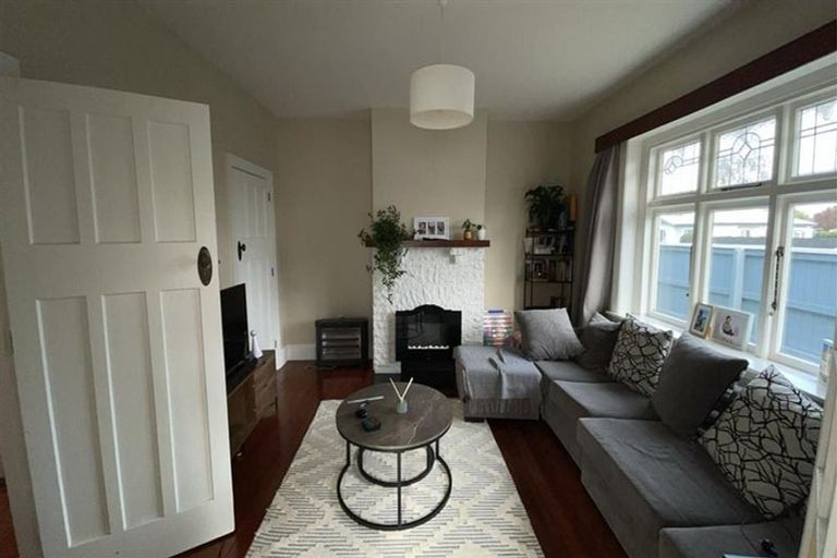 Photo of property in 220 Condell Avenue, Papanui, Christchurch, 8053