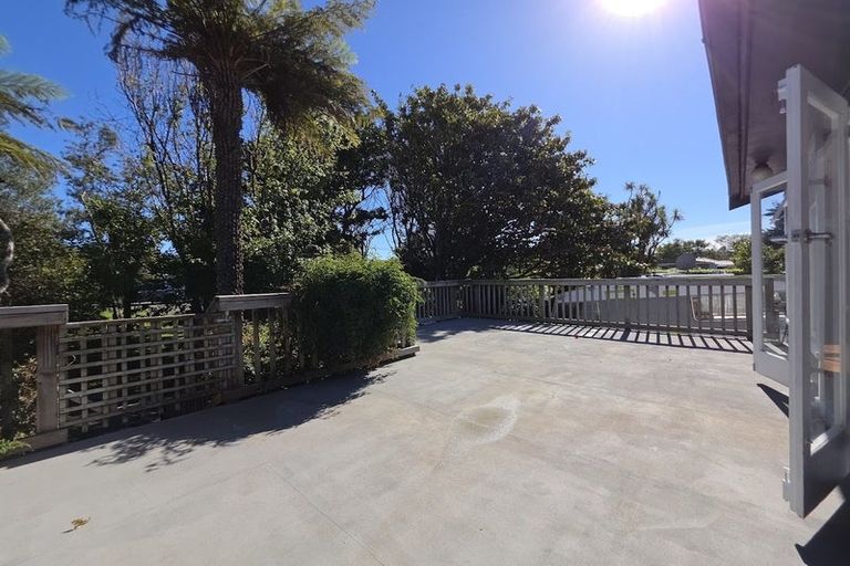 Photo of property in 24 Alexander Road, Raumati Beach, Paraparaumu, 5032