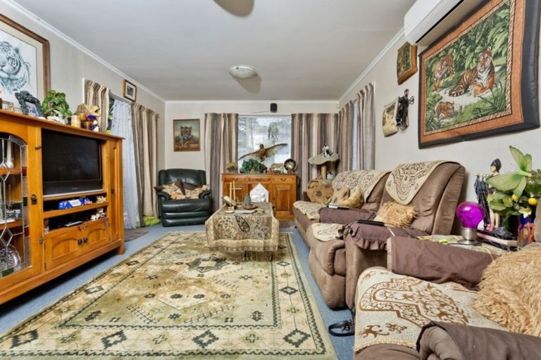 Photo of property in 71 Salamanca Road, Sunnynook, Auckland, 0620