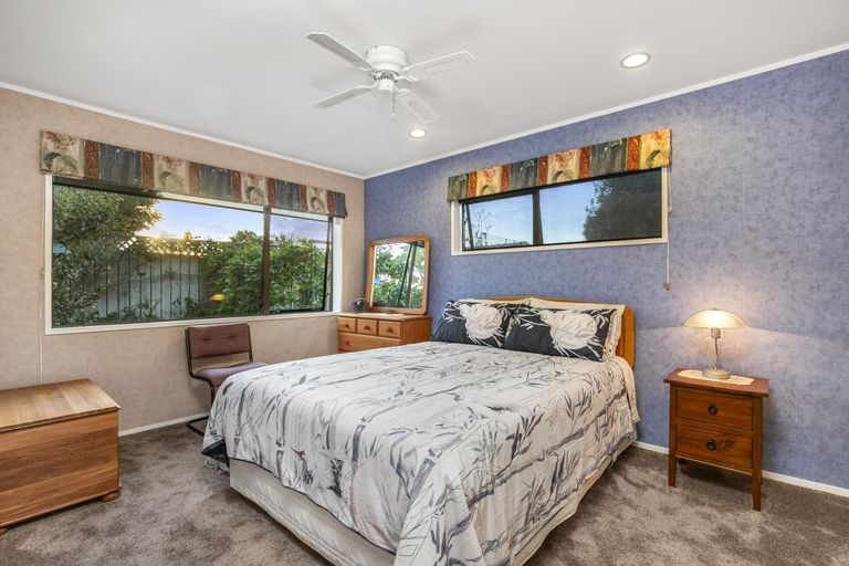 Photo of property in 49 Manse Road, Pahurehure, Papakura, 2113