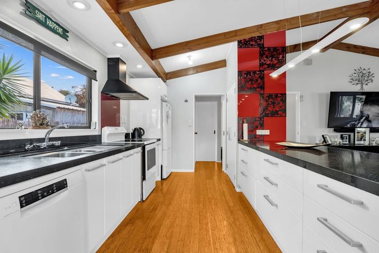 Photo of property in 290 Range Road, Papamoa Beach, Papamoa, 3118