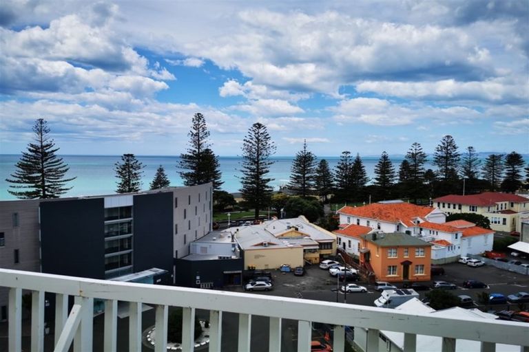 Photo of property in 2 Seaview Terrace, Bluff Hill, Napier, 4110