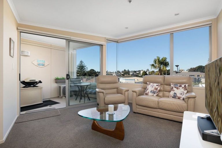 Photo of property in Algarve Apartments, 305/332 Maunganui Road, Mount Maunganui, 3116