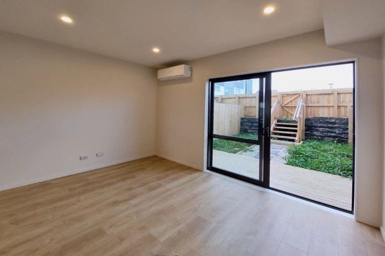 Photo of property in 18 Picturesque Drive, Flat Bush, Auckland, 2019