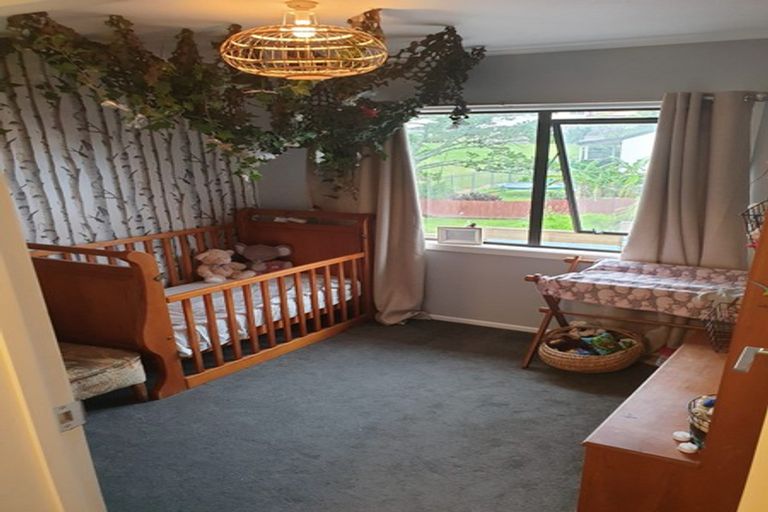 Photo of property in 1/35 St Leonards Road, Kelston, Auckland, 0602