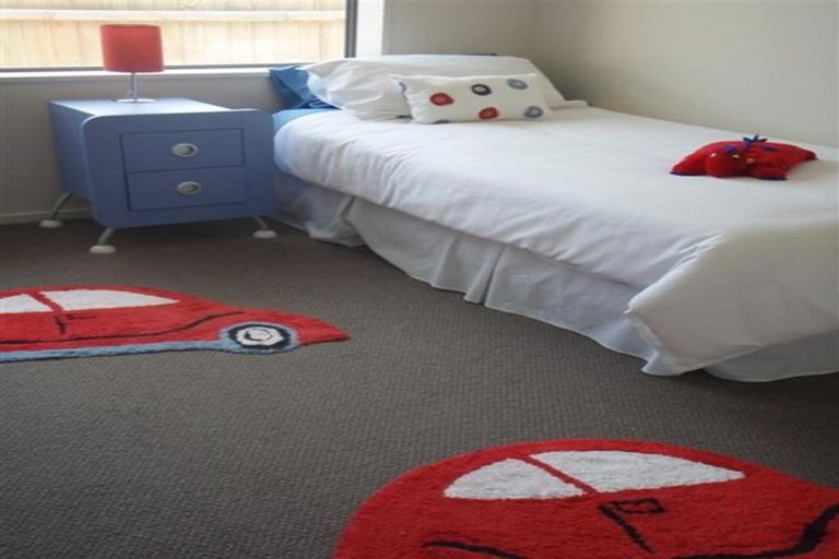 Photo of property in 14 Charente Way, Yaldhurst, Christchurch, 8042