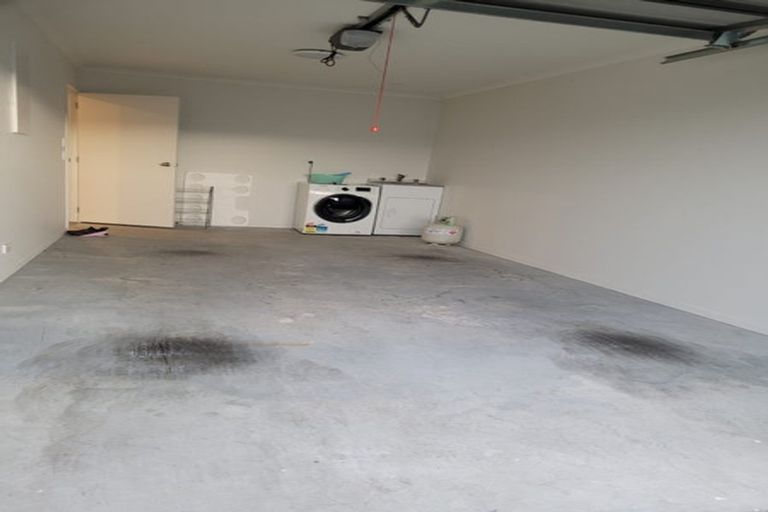 Photo of property in 16 Kutukutu Street, Takanini, 2112