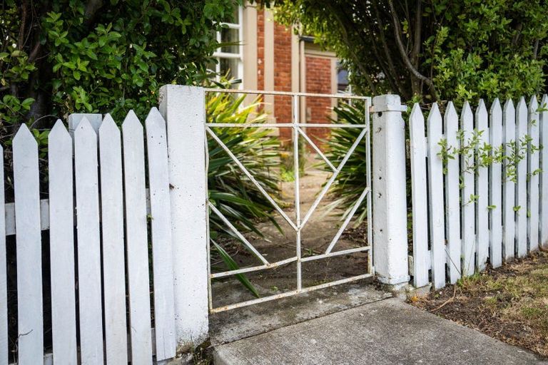 Photo of property in 21 Peel Street, Lawrence, 9532