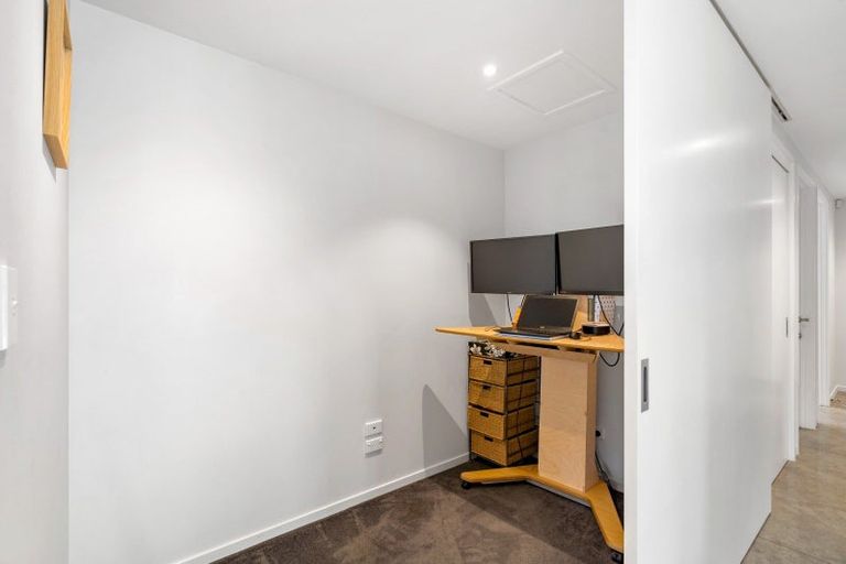 Photo of property in 10 Mer Place, Bay View, Napier, 4104
