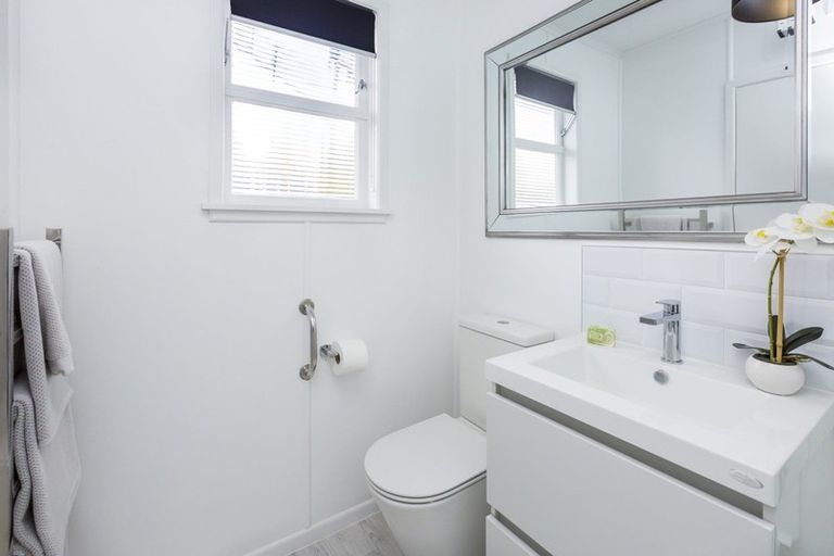 Photo of property in 2/504 Fergusson Drive, Trentham, Upper Hutt, 5018