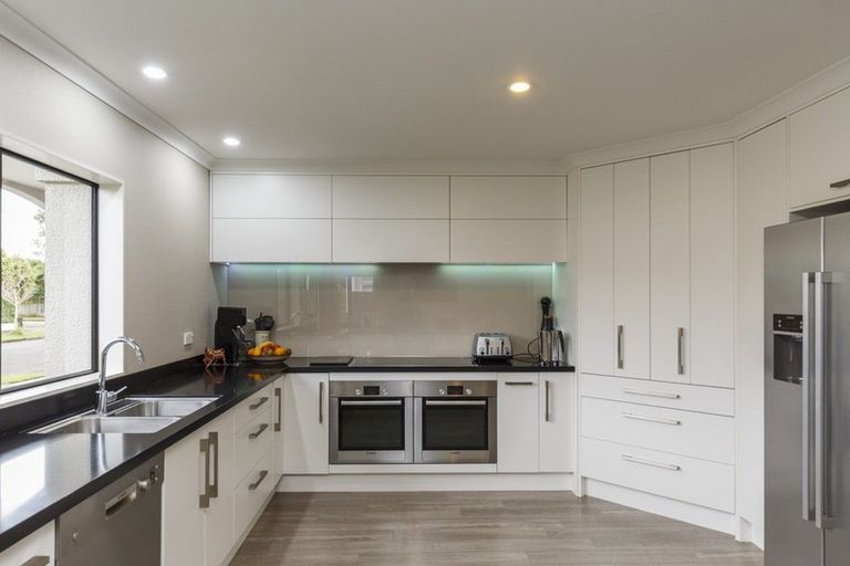 Photo of property in 33 Hardie Street, Hokowhitu, Palmerston North, 4410