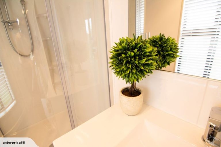 Photo of property in 12 Ardnave Lane, Broomfield, Christchurch, 8042