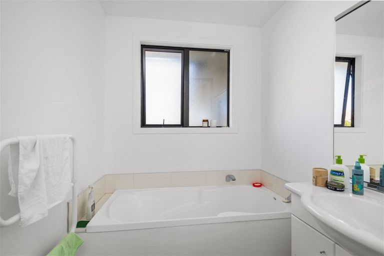 Photo of property in 15a Waenga Drive, Cromwell, 9310