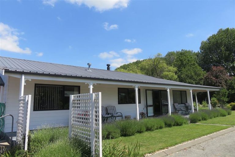 Photo of property in 46 Mckenzie Street, Geraldine, 7930